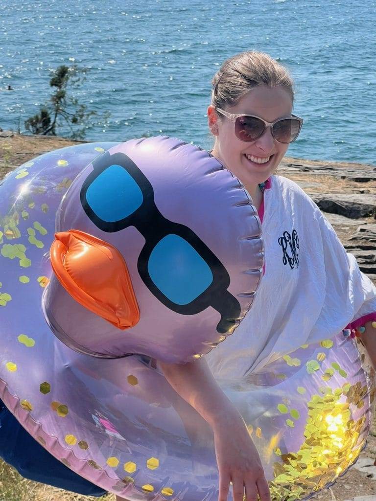 girl with ducky tube